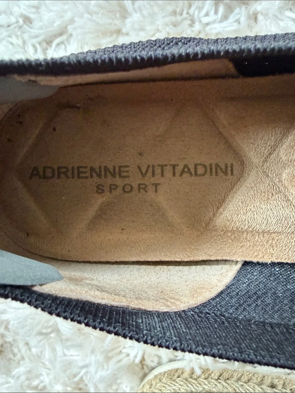 Adrienne Vittadini black knit